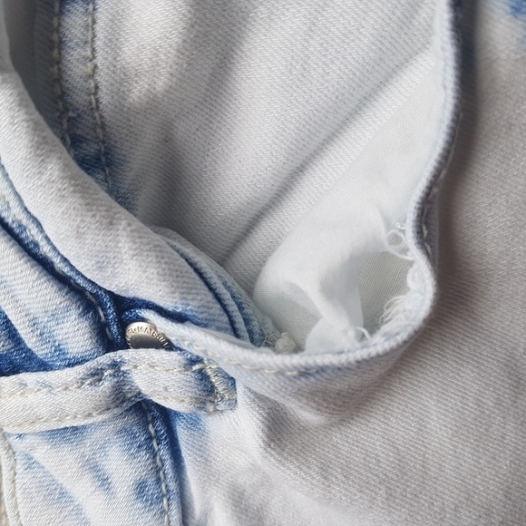 Material Girl Bleach Dye Jeans - Picture 11 of 11